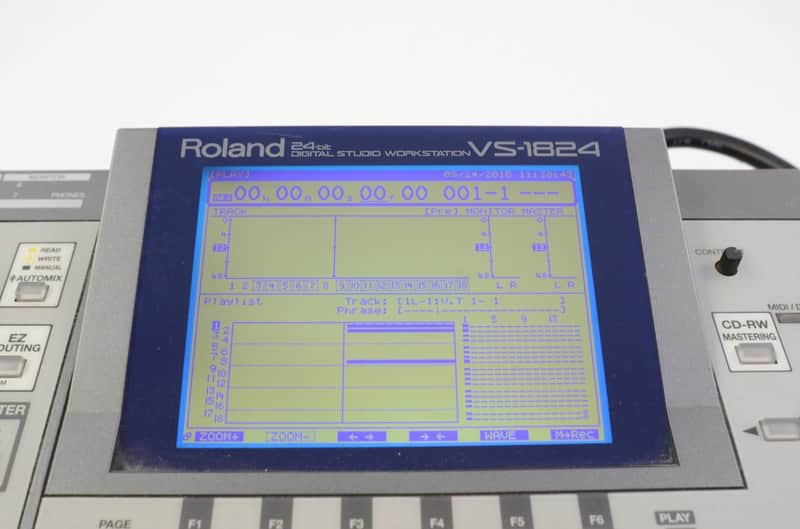 Roland VS-1824CD 24-Bit Digital Studio Workstation w/ VS8F-2