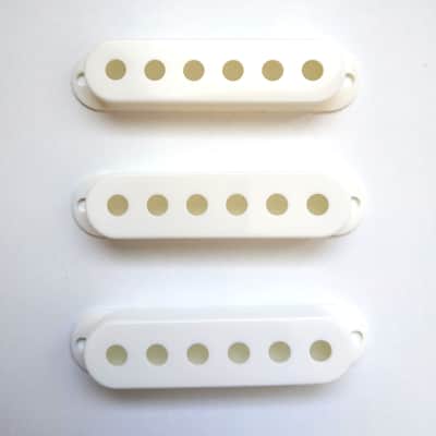 Set of 3 White Single Coil Pickup Cover Stratocaster style 52,5 mm image 1