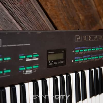 Yamaha DX21 Programmable Algorithm Synthesizer 1985 - Black image 3