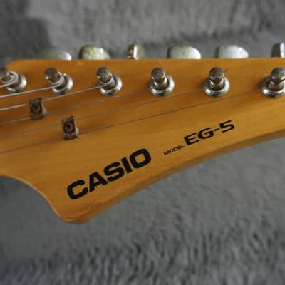 Casio EG-5 Electric Guitar Cassette Player Built-In Speaker Vintage 1980s Japan image 8