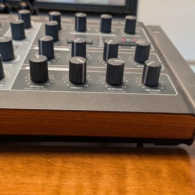 Access Virus TI Desktop + Digital Decksaver Cover + Premium Techno/House Sound Banks + Rack Tray – Excellent Condition image 18