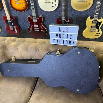 Gretsch  G6296 Case ( Classical / Parlor / Orchestra /Dobro )  Made in Canada image 4