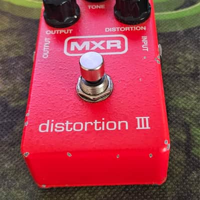 MXR M115 Distortion III Red image 6