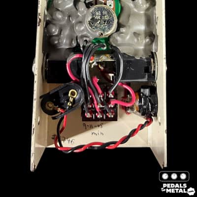 Fulltone OCD V1 Series 1 2005 Version 1.1 Serial #3746 with White Knobs - White X9690 image 7