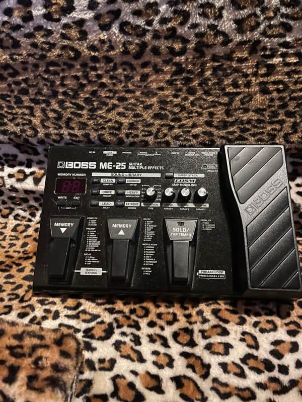 Boss ME-25 Multi Effects | Reverb