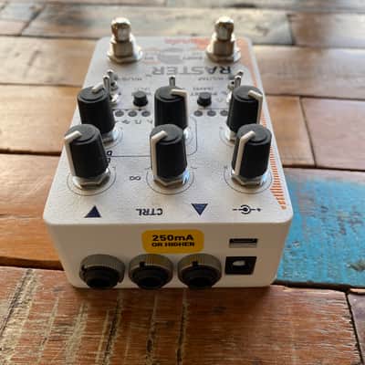 Red Panda Raster 2 — Stereo Pitch Shifting Delay — Near New in Box image 6