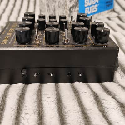 DSM & Humboldt Electronics Simplifier Deluxe Zero-Watt Stereo Guitar Preamp / CabSim / DI 2021 - Black imagen 5