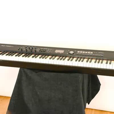 Roland RD-700NX 88-Key SuperNATURAL Digital Stage Piano CG01ZFG