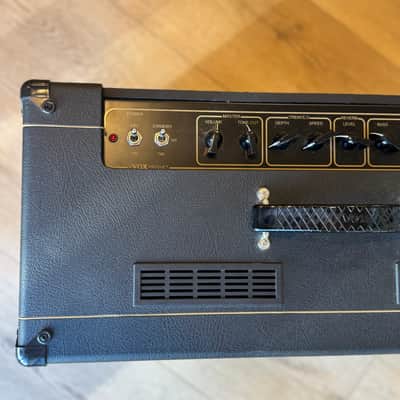 Vox AC15C1 Custom 2-Channel 15-Watt 1x12" Guitar Combo 2010 - Present - Black image 7