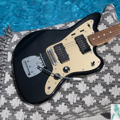 Fender Inoran Jazzmaster - Made in Japan w AVRI '65 Jazzmaster Pickups - Pro Set Up w Perfect Frets/Action/Intonation! image 8
