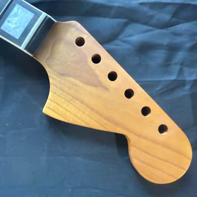 BMC Guitar Neck Jaguar® 22 Fret Roasted Maple MOP Block Inlays Bound With Rosewood Fingerboard Nitro Lacquer 2025 - 9.5 Radius   [JG102] image 2