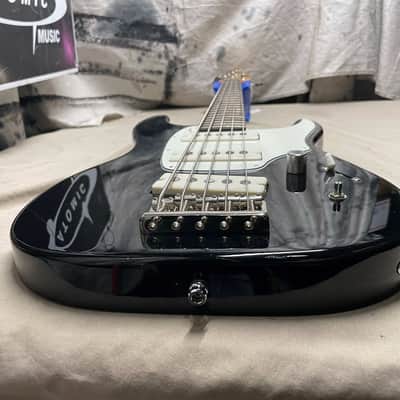 Godin Shifter 5 5-string Bass 2011 - Black image 8