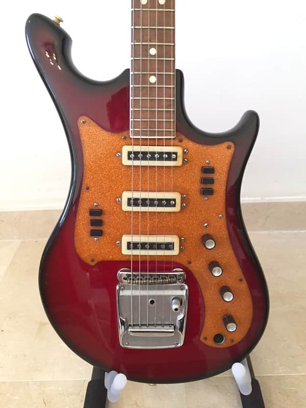 Ural 650 (Art. 422) Vintage Soviet guitar image 1