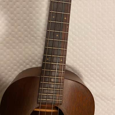 1950s Favilla B-2 Mahogany Baritone Ukulele image 4