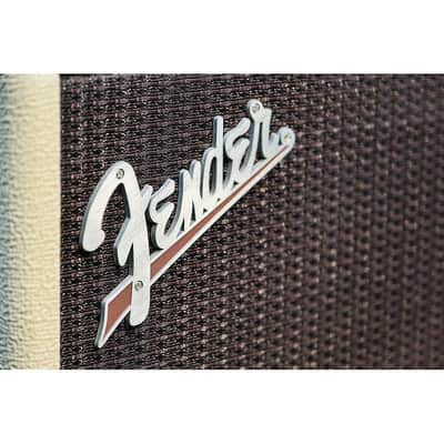Fender	Super Sonic 112 2-Channel 60-Watt 1x12" Guitar Combo 	2011 ALL VALVE MADE IN USA image 2