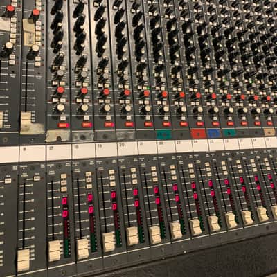 Soundtracs SPA 3200 32-Bus Analog Mixing Console (with Original PSU) image 6