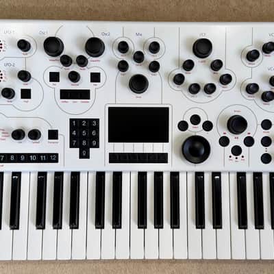Modulus 002 (Modal Electronics) 12-Voice Poly: RARE with Dig I/O card, boxed, serviced image 3