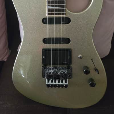 Charvel 475 Special / Deluxe 1989 - 1991 - Platinum image 6
