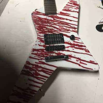 Jackson Custom Shop Star "Chris Holmes WASP" Tribute 2000's ? Blood Spatter On White / Matching Head image 10
