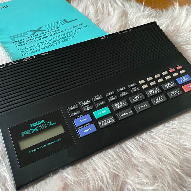 Yamaha RX21L latin drum machine image 1