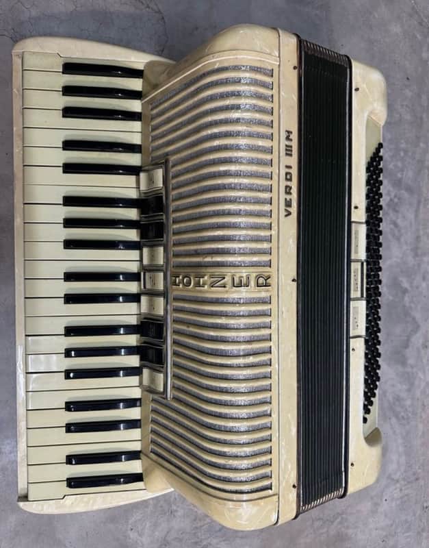 Hohner Verdi IIIM - Cream image 1