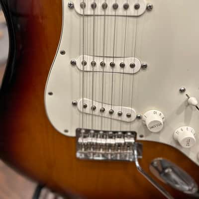 Fender Stratocaster 2014 - Sunburst image 5