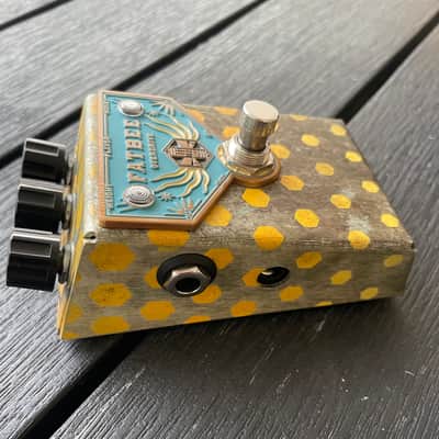 Beetronics Custom Shop Fatbee Overdrive blue gold image 3