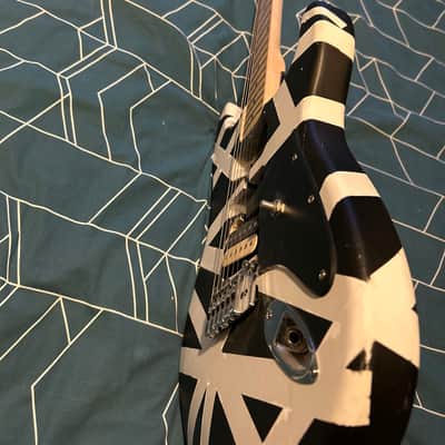 EVH 1978 reverse colour way black and white frankenstrat “Zebra” 1978 - Matte black image 6