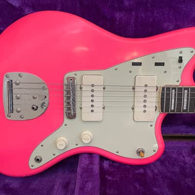 Guitar Dude Custom 1 of 1 HOT PINK 'Jazzmaster Hybrid, 7 lbs 12 oz’s!! Lollar '58 PU's, Premium Alder, Vintage Electronics, Aged Nitro & Fender American Vintage Hardware, Plastic & Pickguard - w/ OHSC & COA! image 2