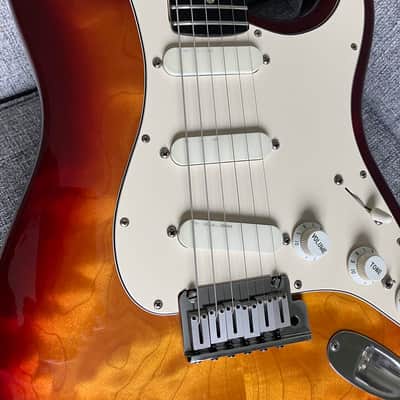 Fender Custom Shop Limited Edition 35th Anniversary Stratocaster 1990 - Sunburst image 10