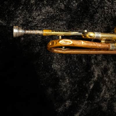 Holton 608 Super Collegiate 1958 - (Courtois-style external top-sprung pistons) Bi-metal bell with red brass stem and nickel flare and yellow brass body with nickel accents image 17