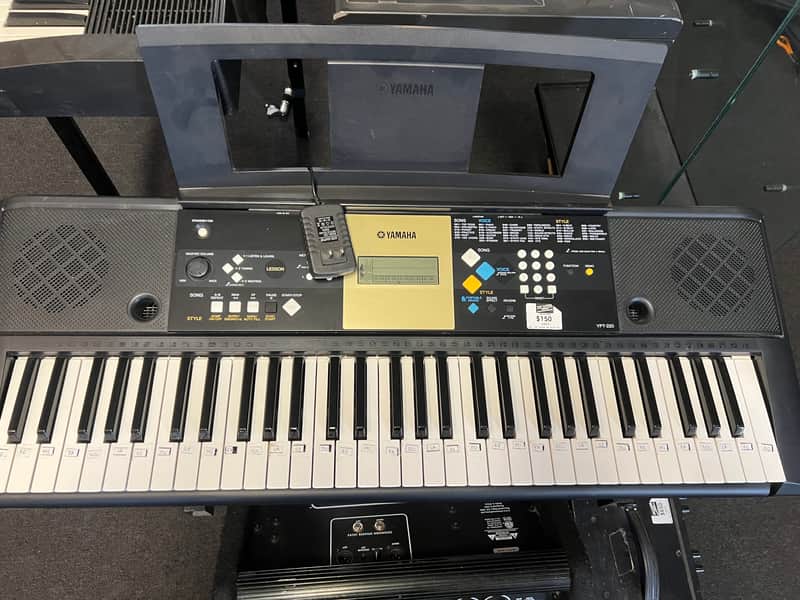 Yamaha YPT-220 2010s - Multi image 1