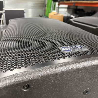 RCF  TT5-A II  — Pair with Flight Case image 9