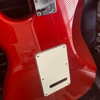 Fender Stratocaster 2021 - Candy apple red image 3
