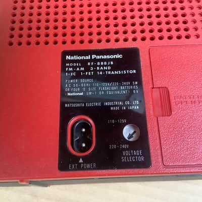 National Panasonic GX 300 vintage Radio Japan Red RF 888JB portable Radio image 4