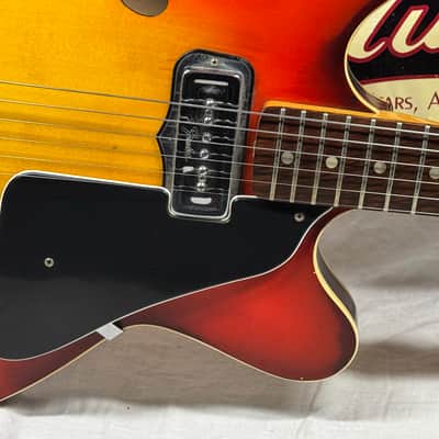 Fender Coronado I 1 Semi-Hollowbody Guitar with Case - Sunburst image 5
