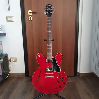 2009 Gibson Custom Shop ES-335 Dot Figured Cherry image 2