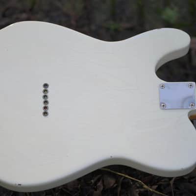 Del-Tone 60's T-Style - Khaya Mahogany - Olympic White image 19