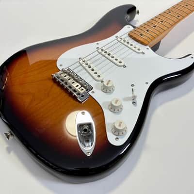 Fender Stratocaster '50s Vintera II 2023 Sunburst image 4