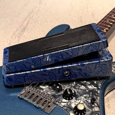 Flattley Wah Pedal 10th Anniversary Edition - Blue Paisley Skulls image 3
