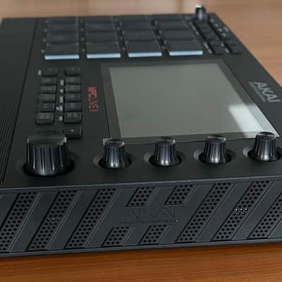 Akai MPC Live II Standalone Sampler / Sequencer 2020 - Present - Black image 8
