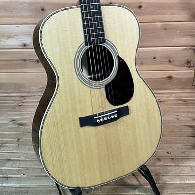 Martin OM-28 Acoustic Guitar - Natural image 1