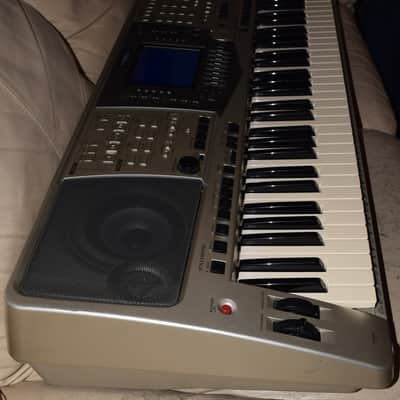 Yamaha PSR-2000 Keyboard Workstation image 4