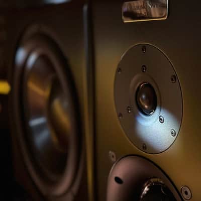 Guzauski-Swist GS3a Studio Monitor System image 9