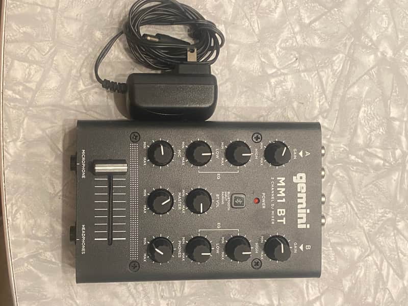 Gemini MM1BT Analog DJ Mixer with Bluetooth 2022 - Present - Black image 1