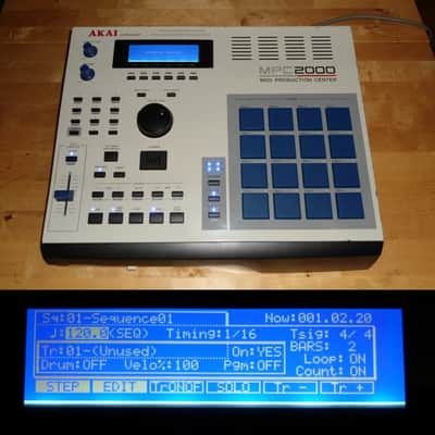 Akai MPC 2000 w/Custom BLUE LEDs & PADs 32MB RAM Sample & Boot Disks OS Ver.1.72