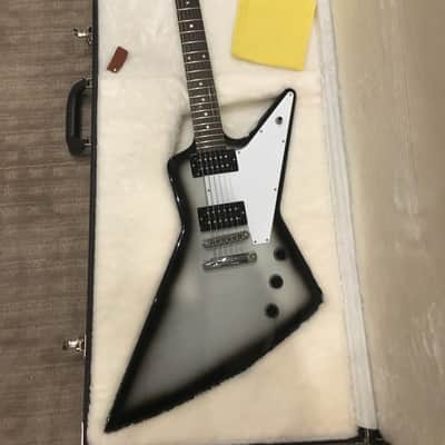 Gibson Explorer Baritone Silverburst