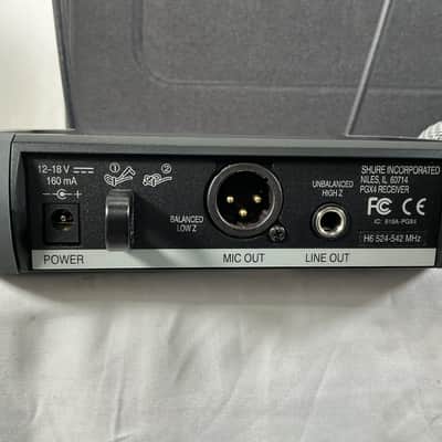 Shure PGXD4 Wireless Receiver (Band X8: 902 - 928 MHz) 2020s - Black - w/ Case + Microphone image 4