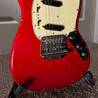 Fender 1966 Mustang Guitar with Rosewood Fretboard - Dakota Red image 2