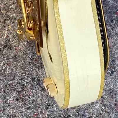 Gretsch White Falcon 1976 - 17" wide hollow single cutaway body image 6